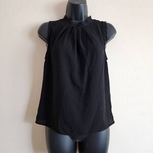 Romeo & Juliet Couture Sleeveless Blouse